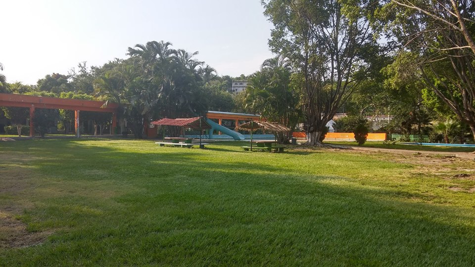 Campamento en Balneario Ejidal San Juan II, Morelos Mexico