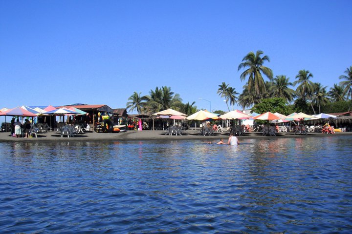 Nota sobre Balneario Playa Tecuanillo