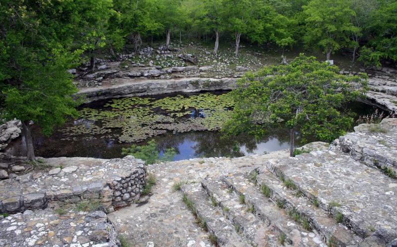 Nota sobre Campamento en cenotes de San Antonio Mulix