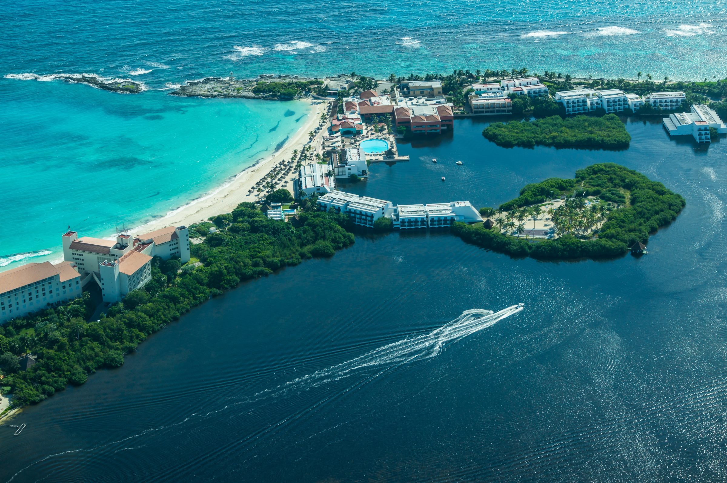 Nota sobre Líneas aéreas volverán a volar a Cancún a partir de junio