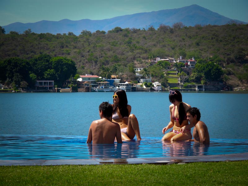 Nota sobre Fin de semana en los balnearios de Tequesquitengo